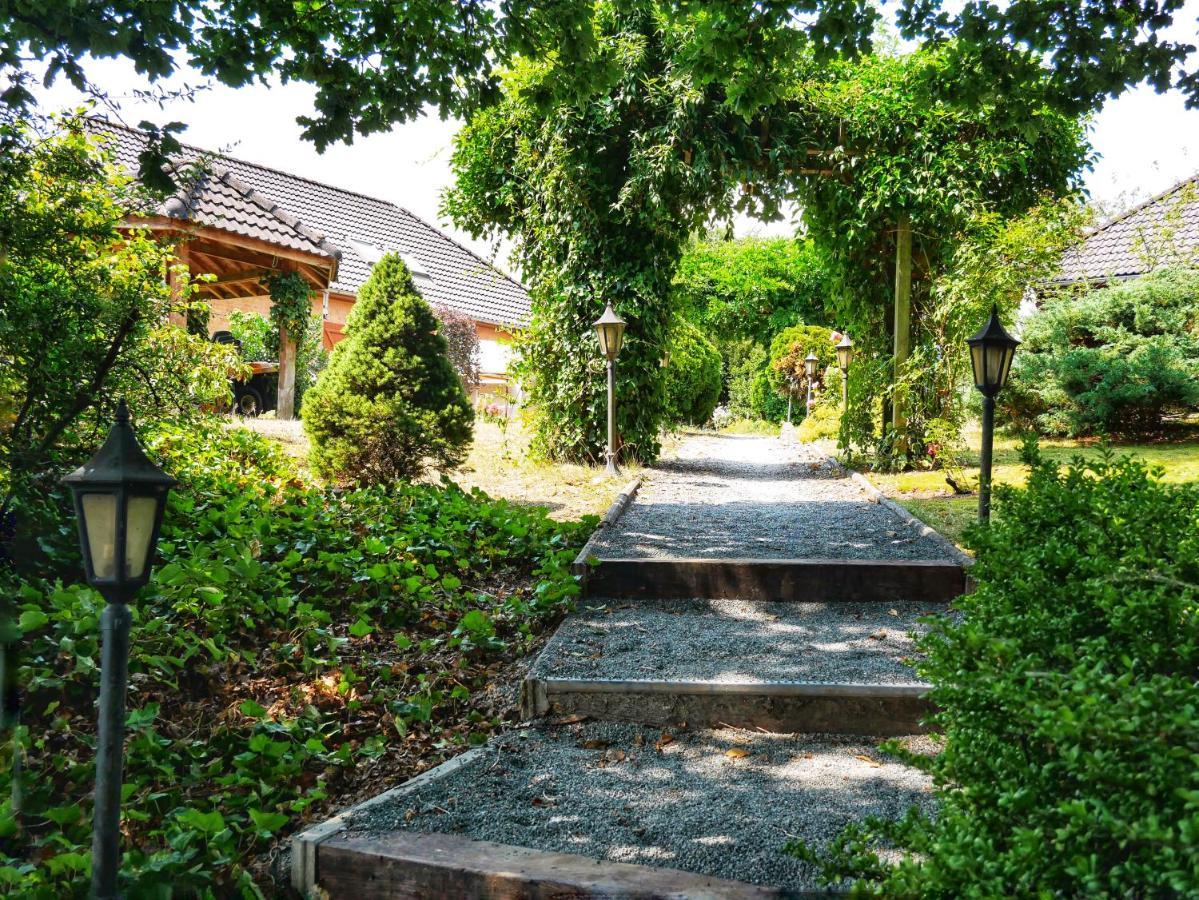 Landhaus Am See Von Robertville ウェーム エクステリア 写真